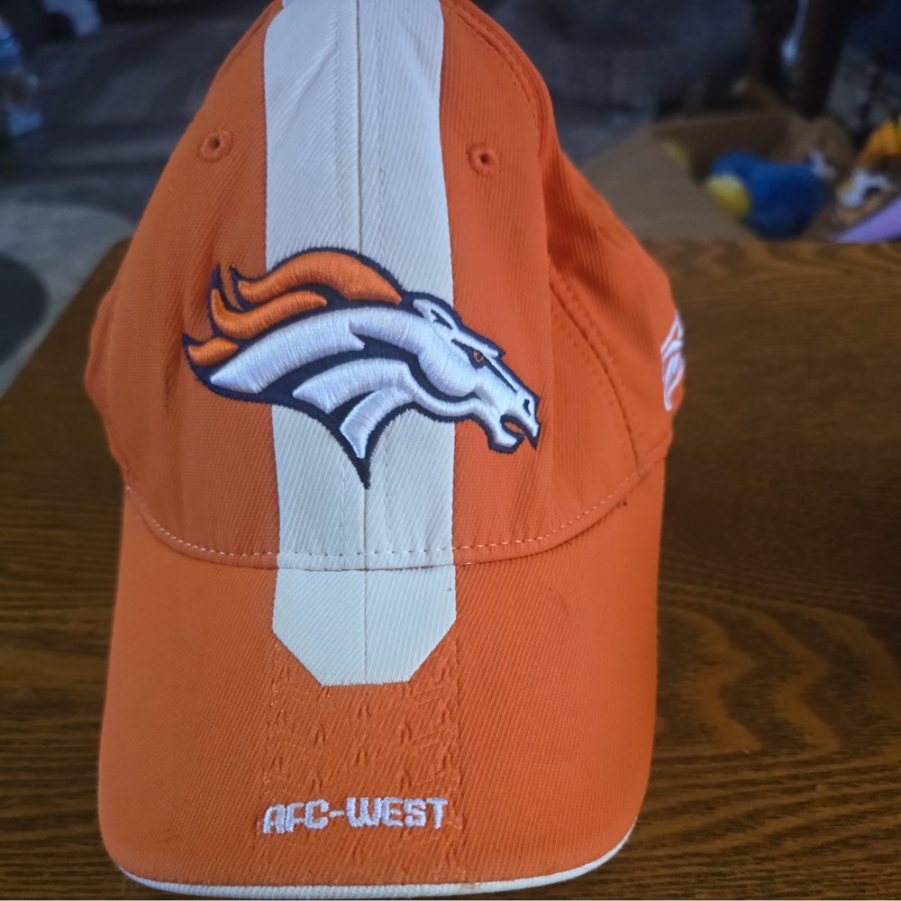 Reebok Broncos Cotton Baseball Cap Ball Hat Fitted Solid Washed Men